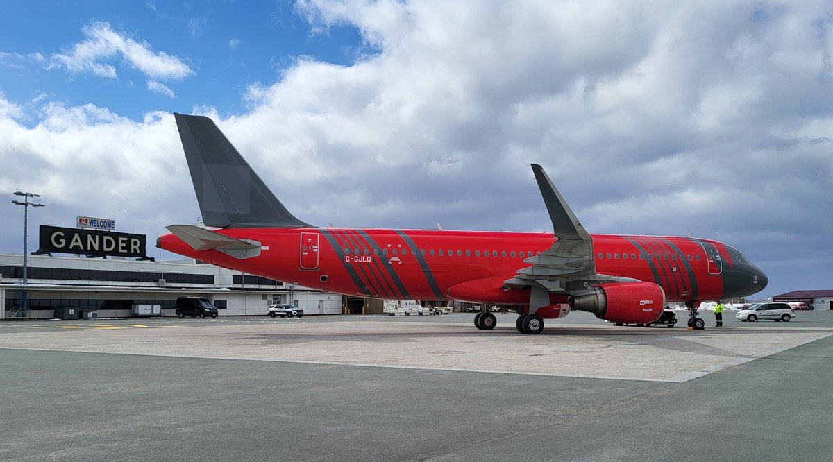 Deltafox007's tweet photo. Canada Jetlines (aircraft delivery) Airbus A320-214 #CA_Jetlines #GanderAirport #AlliedAviation #ThankYou https://t.co/WpLxlU1pJd