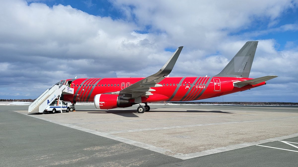 Deltafox007's tweet photo. Canada Jetlines (aircraft delivery) Airbus A320-214 #CA_Jetlines #GanderAirport #AlliedAviation #ThankYou https://t.co/WpLxlU1pJd