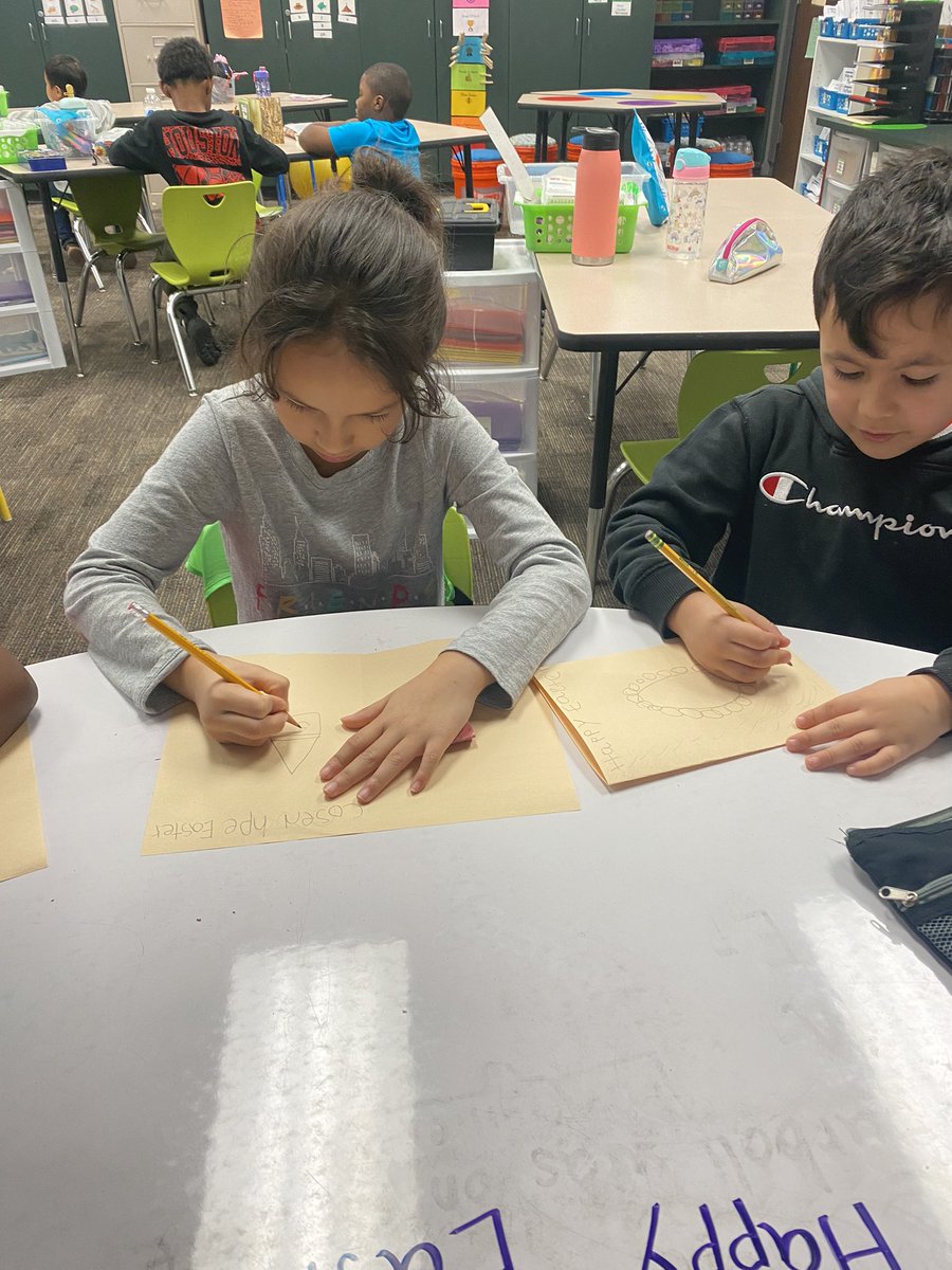 1stgraderocks1's tweet photo. We read a book about a card and how it got to grandma. So the kids are practicing their writing by making a card  for someone special! @HumbleISD_HE @ajmteach https://t.co/tIDSQCtX4d