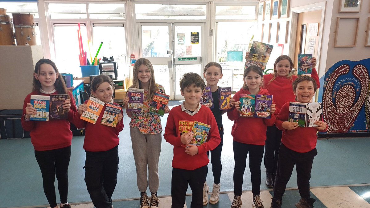 CraigfelenP's tweet photo. Year 4, 5 and 6 got to take home 2 free books this afternoon thanks to the @Literacy_Trust Young Readers Programme! We hope they enjoy reading them over Easter! #cfpcom #cfplit https://t.co/RnkDVHpgrw
