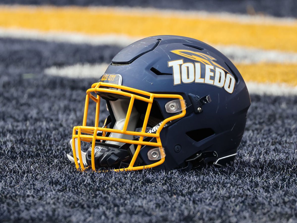 Blessed to receive an offer from @ToledoFB @CoachFlemWR @Perroni247 @TimVerghese @DonnieBaggs_ @CoachBChavez @CoachOBrantley @coach_renfro @bmecamps @SerigneT97 @Walkemdownceo