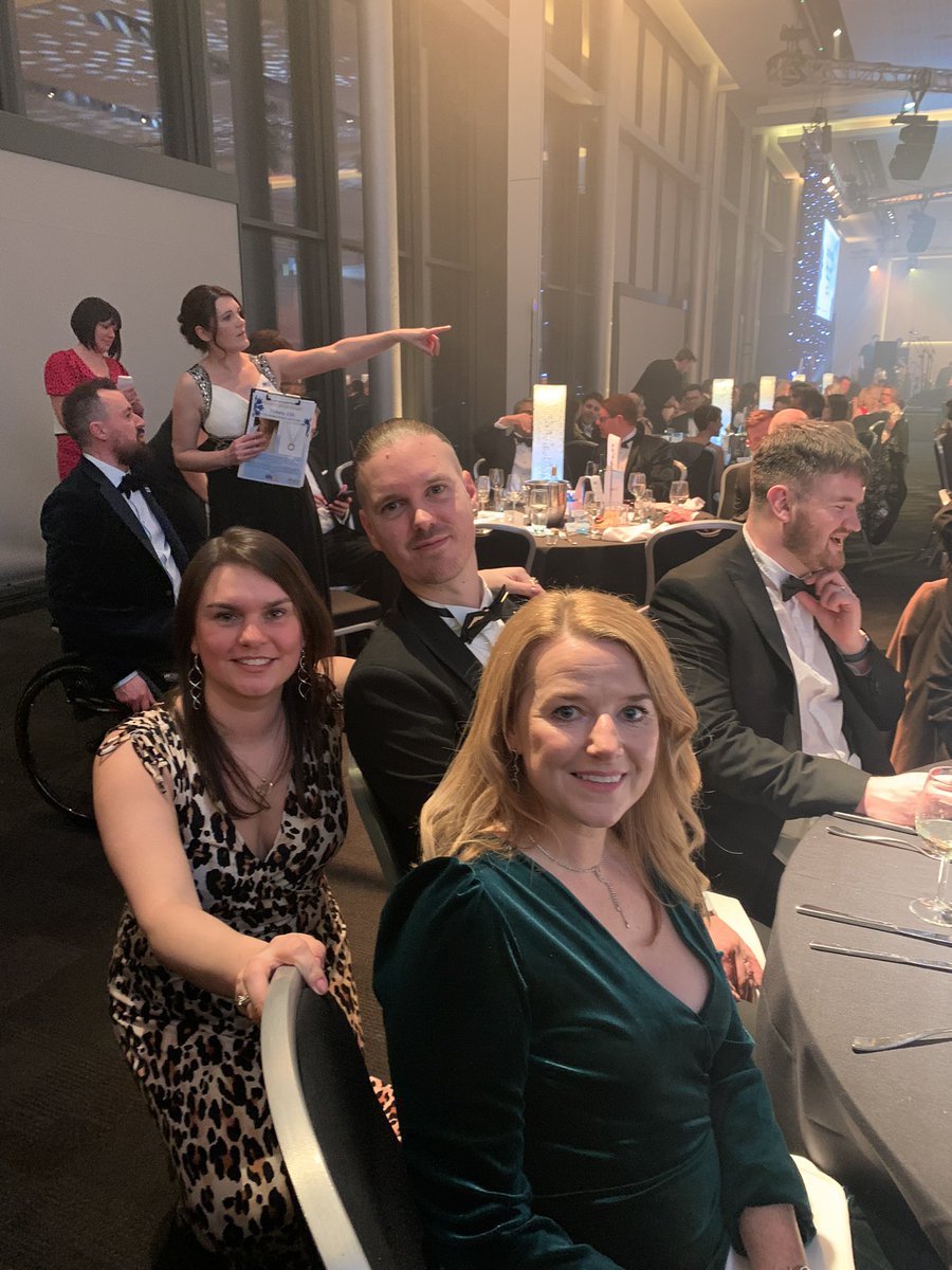 michellecressw7's tweet photo. Another fantastic #CornflowerBall last night raising money for this amazing charity @spinalinjuries
Thank you David Lowe and Ability Case Management for the invite.
Simon Pinnell amazing as ever.
#cornflowerball2024
@CFGmorethanlaw https://t.co/Bmki4JcuTc