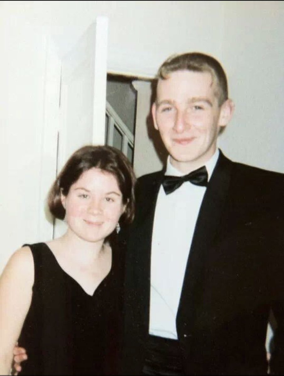 JulieStrevens's tweet photo. 27 years married to this one ⁦@Southgloshead⁩ https://t.co/SeqpQlqFCK