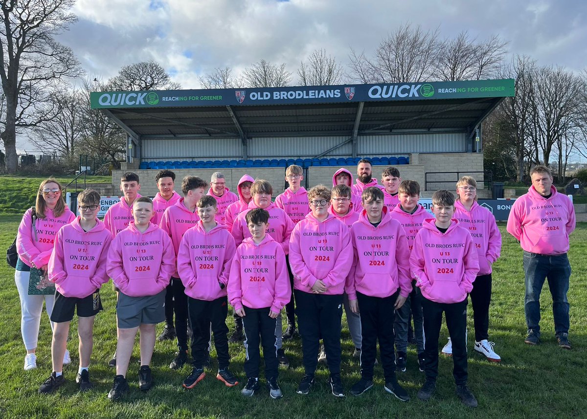 And we're off! London bound! #brodsontour <a href="/OldBrodleians/">Old Brodleians</a> <a href="/BrighouseHighPE/">Brighouse High PE</a> <a href="/RastrickSports/">Rastrick Sports</a> <a href="/wms_pe/">Whitcliffe Mount PE</a> <a href="/LightcliffePE/">Lightcliffe PE</a> <a href="/TrinityAcademyH/">Trinity Academy Halifax</a> <a href="/ASCHC_COLLEGE/">All Saints Catholic College</a> <a href="/AppletonAcademy/">AppletonAcademy</a> <a href="/BBGAcademyPE/">BBG Academy PE</a> <a href="/HipperholmeGS/">Hipperholme Grammar</a>