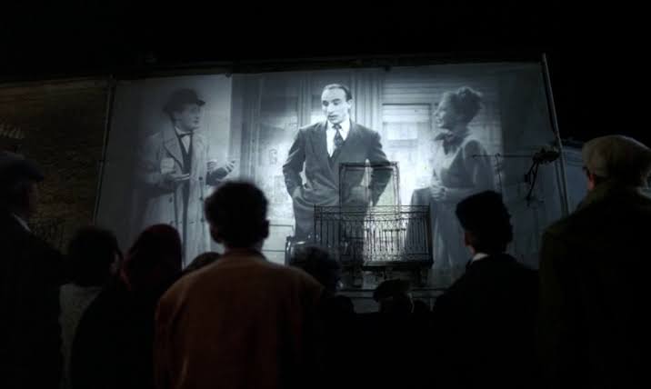 CinemaxThing's tweet photo. Cinema Paradiso (1988) dir. Giuseppe Tornatore https://t.co/g7W8vTzbGh