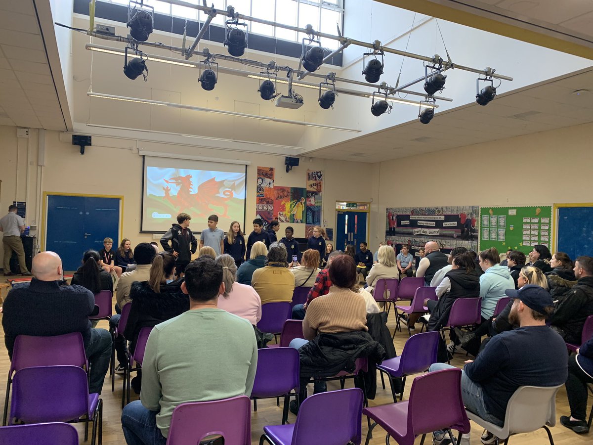 Griff_DEPUTY's tweet photo. The day started with the final class assembly of the term. Well done to Class 6P for a thoroughly enjoyable and entertaining performance. Thanks to all who supported &amp; to Harry’s dad for being such a good sport! @Griff_HEAD @Griff_MrPembrey https://t.co/MJWlLiqXlr