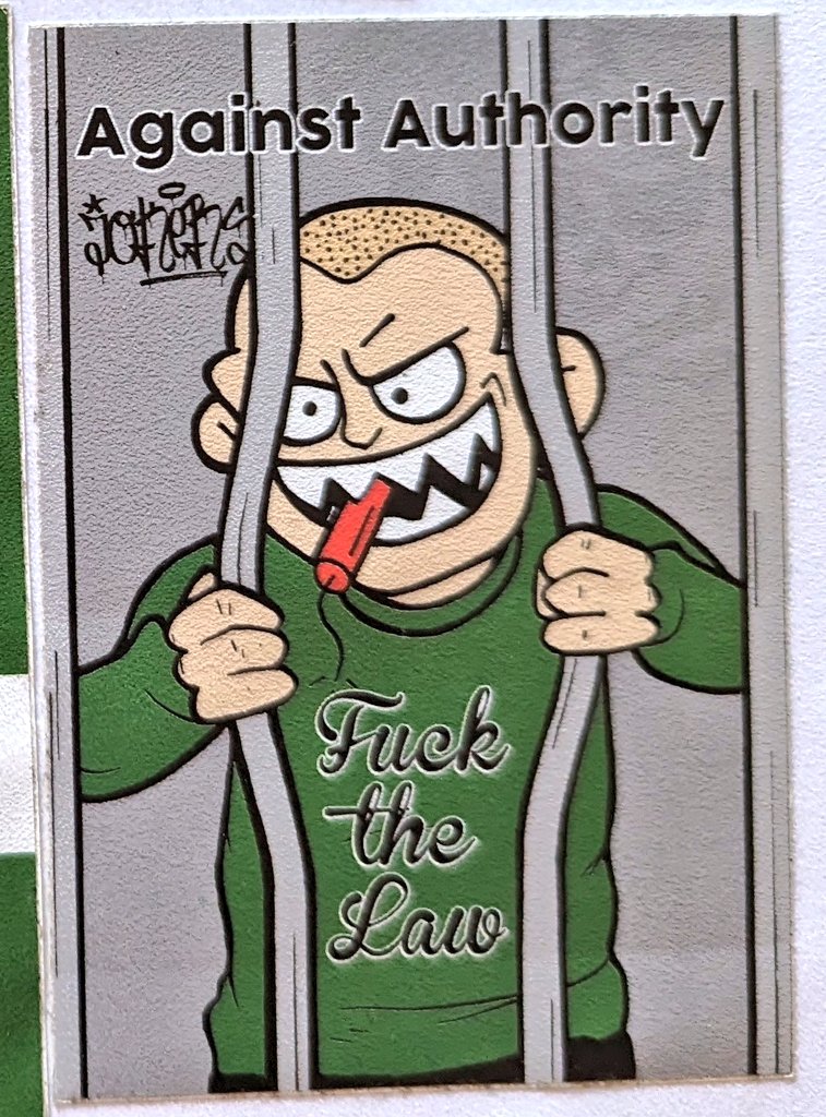 1jour1stick's tweet photo. Sympa tout plein ce fuck the law et ce #StickACAB https://t.co/F8poSdisH5