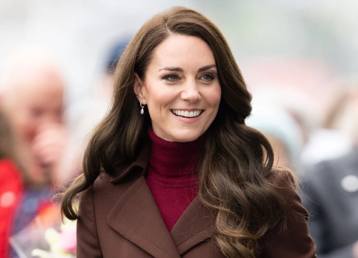 KaylaAdams___'s tweet photo. I really hope the whole world is happy with for how they’ve treated Princess Kate

Pretty much forcing her to prove she’s alive, into confirming her diagnosis and coming up with disgusting conspiracy theories.. she’s not complained even once. 

#IStandWithCatherine #KateMiddleton https://t.co/DkVUeAn9KP