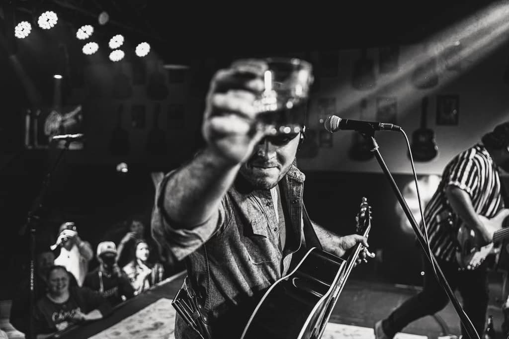 CHEERS TO THE WEEKEND 🥃 Don’t forget to tell your friends to go stream ‘BLUE COLLAR PRAYERS’ all weekend long ffm.to/bluecollarpray…