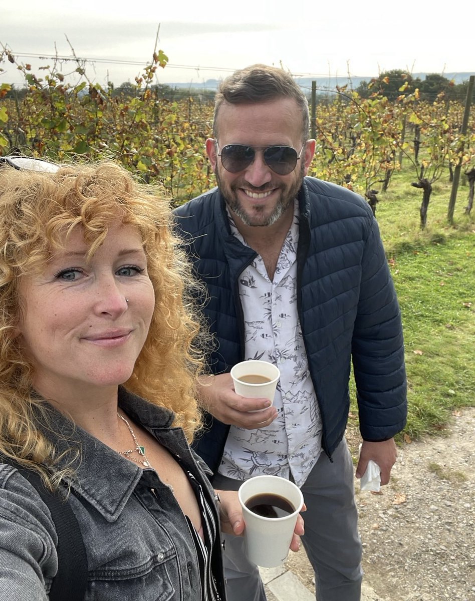 Take two-mins and read about Landlord Phil’s recent trip to Ridgeview Wine Estate (just oop t’road) 🍇 thebullditchling.com/visit-to-ridge… @RidgeviewWineUK #VineyardTours #Sussex