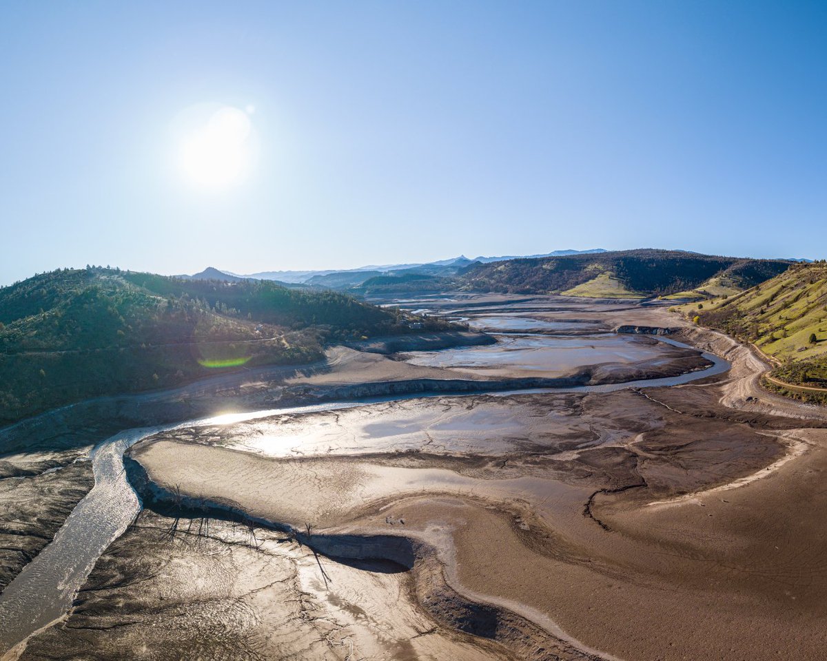 Today is #WorldWaterDay & we’re celebrating the role #damremoval plays in bringing communities together. By restoring the natural flow of the #KlamathRiver, we're revitalizing ecosystems, honoring Indigenous communities, & ensuring a sustainable future for generations to come!