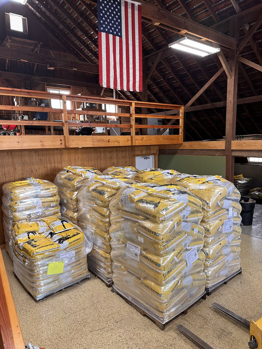 idealturf_rtf's tweet photo. The seed is here! Now, all we need is the sun and warmer temps! Come on Mother Nature!☀️ @BarenbrugUSA #turfsaverrtf #hgtbluegrass #turfbluepro https://t.co/oWCuAi8qmS