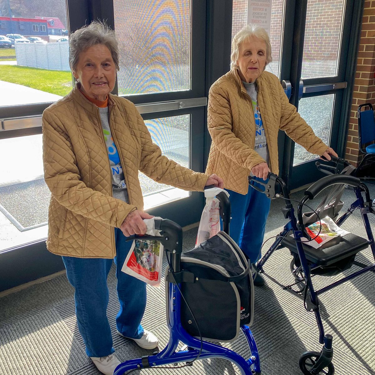 CollinsCTC's tweet photo. We had a great day hosting Lawrence County's seniors! Students from both adult and high school programs provided breakfast, lunch, services, games, and prizes. Thanks for coming out to see us! https://t.co/l81ZcV6kF3