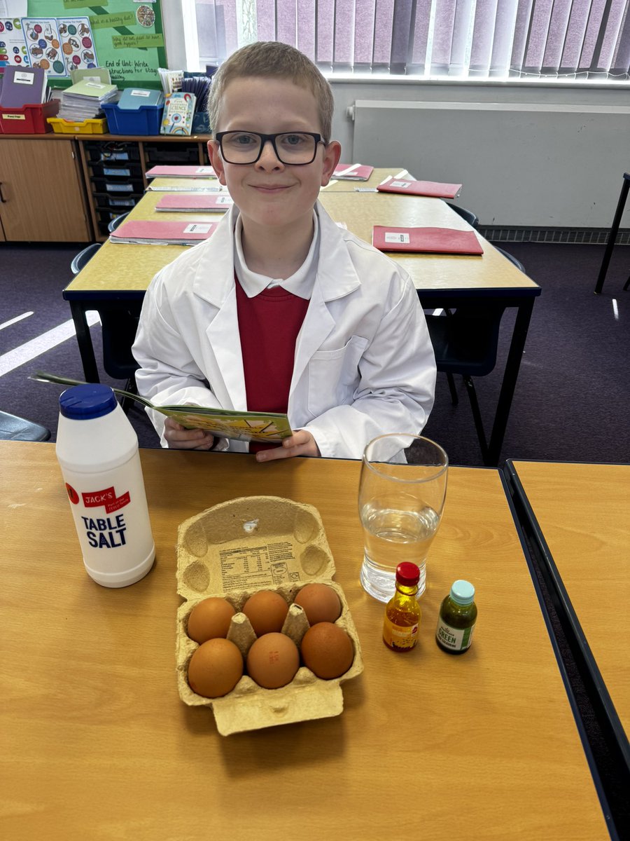 EastMortonCEP's tweet photo. Science Club explored density today…. with some surprising results! 🥚 @WeAreBDAT #ScienceatEM #pupilleadership https://t.co/Su9DfMYMY3