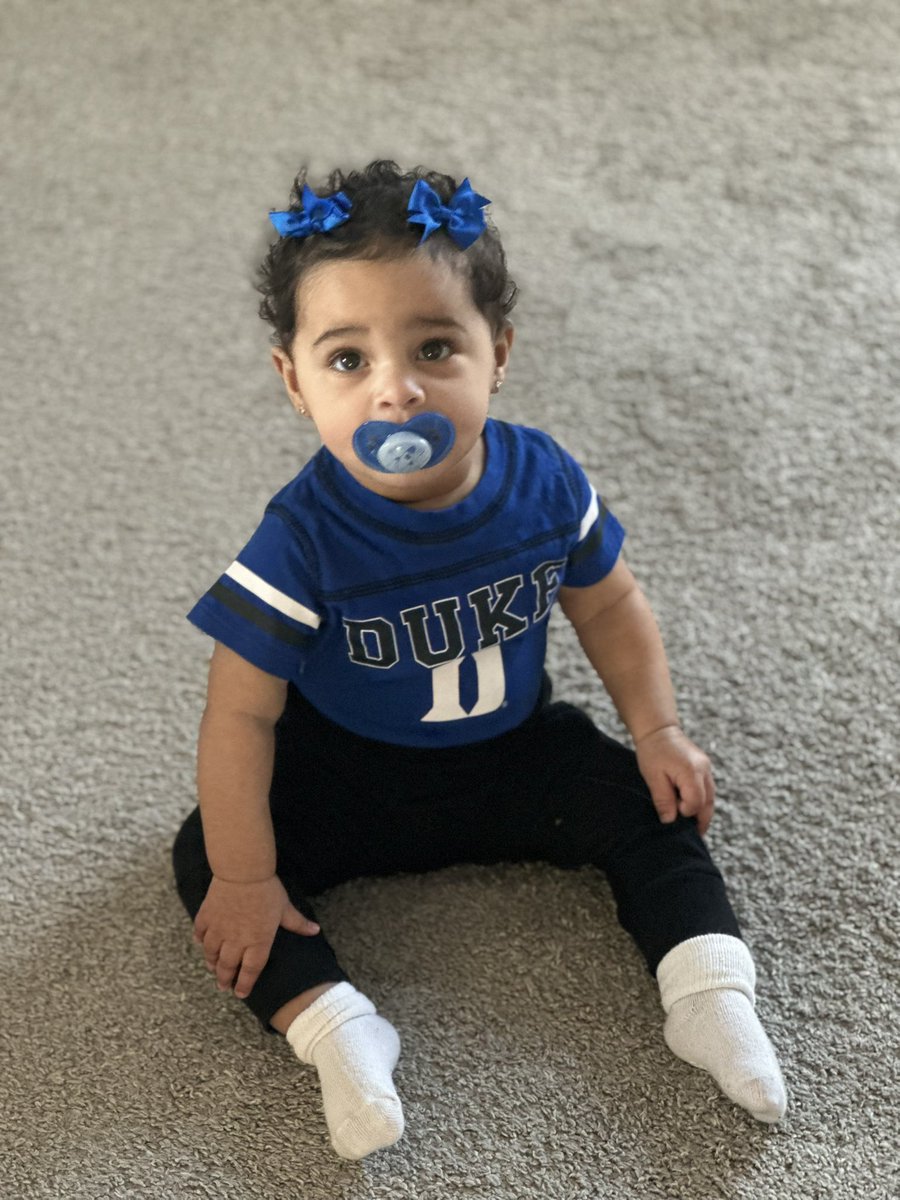 SheldonBell_'s tweet photo. Natalia is ready for gameday! #LetsGoDuke @DukeMBB @DukeATHLETICS https://t.co/8LVN0ORI9w