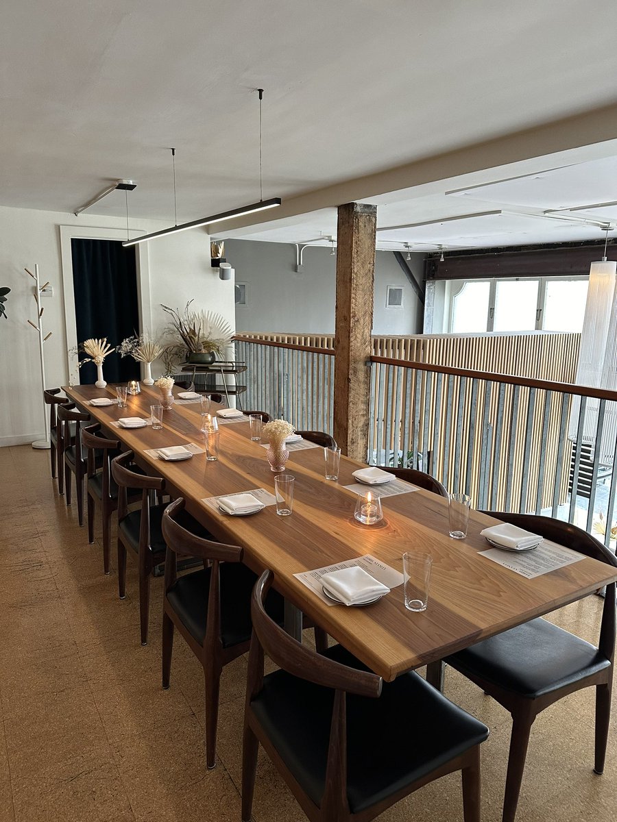Last night’s Vertical SaaS investor dinner - our biggest one yet! Hot topics of the evening were:

- tech enabled services
- healthcare back office
- second wave of legal AI startups
- saas for insurance
- CAD software landscape

…and much more! Have had fun hosting this series.
