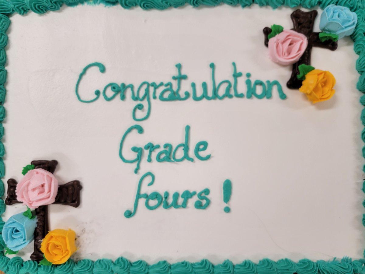 A big congratulations goes out to all of our grade 4 students who received their bibles today! A big thank you goes out to Deacon Neil for blessing them!
#WCDSBAwesome
#WCDSBStrengthen
