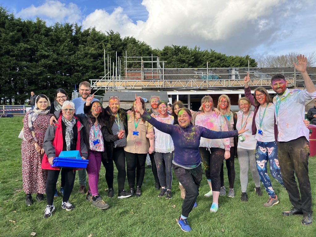 ChalfontEact's tweet photo. Our community came together today to celebrate Holi festival 💜 so many smiling faces, so much fun - Happy Holi! #WeAreEACT #ThePurpleSchool @EducationEACT @mrskhorne @martinfitzuk @TomCampbell111 https://t.co/hyB2iQPMvN