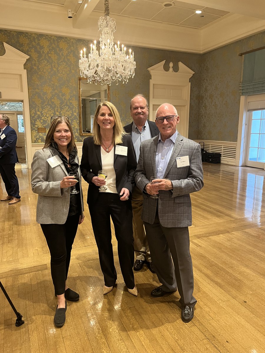 FEI_Houston's tweet photo. We appreciate everyone who joined us for a terrific evening at our March Dinner Meeting "Houston Commercial Real Estate Market" featuring Chad Baker, Executive Vice President at JLL. A special thank you to our Platinum Sponsor, Ledgent, for sponsoring the Professional Develop ... https://t.co/Ld60q6FT00
