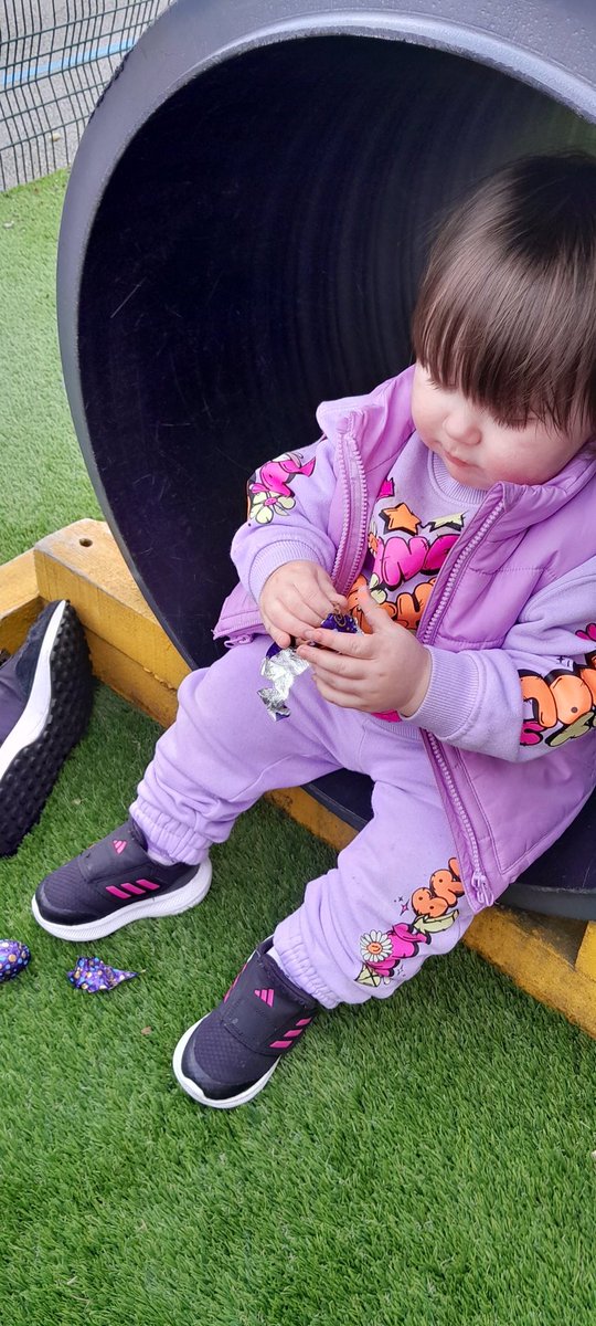 ohubo23's tweet photo. What an amazing session this little hub time, we painted bunnies 🐰, made Easter cards 🐣, and ended the day with an Easter egg hunt 🥚, thank you to all the mums and dad's who came. We are now off for the Easter break and will see you after the holidays 😀 https://t.co/Df8EWM2T6p