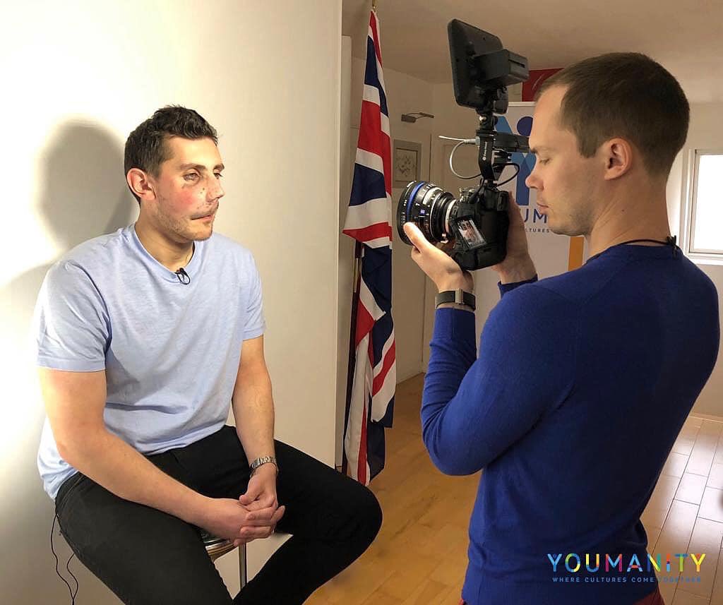 What is ‘beauty’ to someone with a facial disfigurement. Affected by a facial birthmark, Rory McGuire shares details of his personal journey. 

#socialinclusion #breakingbarriers  #youmanity