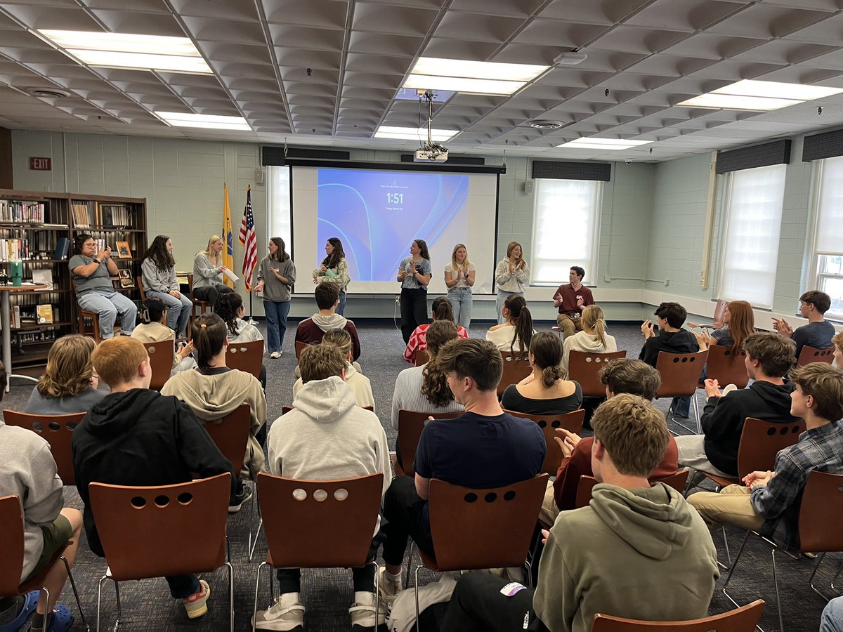 Amazing day with our Anti-Bias leaders hosting HMHS Equity Summit! ❤️🖤