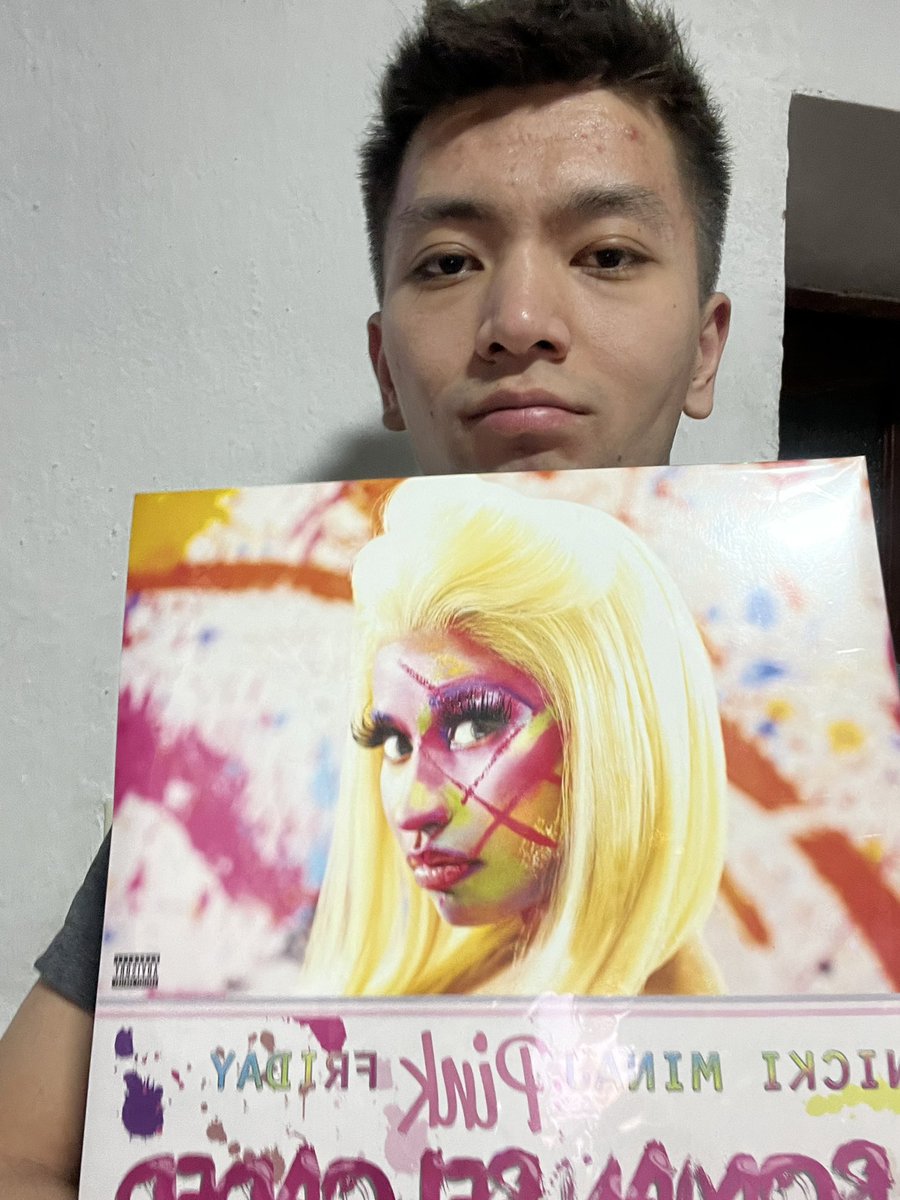 imbakytov's tweet photo. Look what I’ve got 🥹 my first ever vinyl https://t.co/YrfyCpFEFP