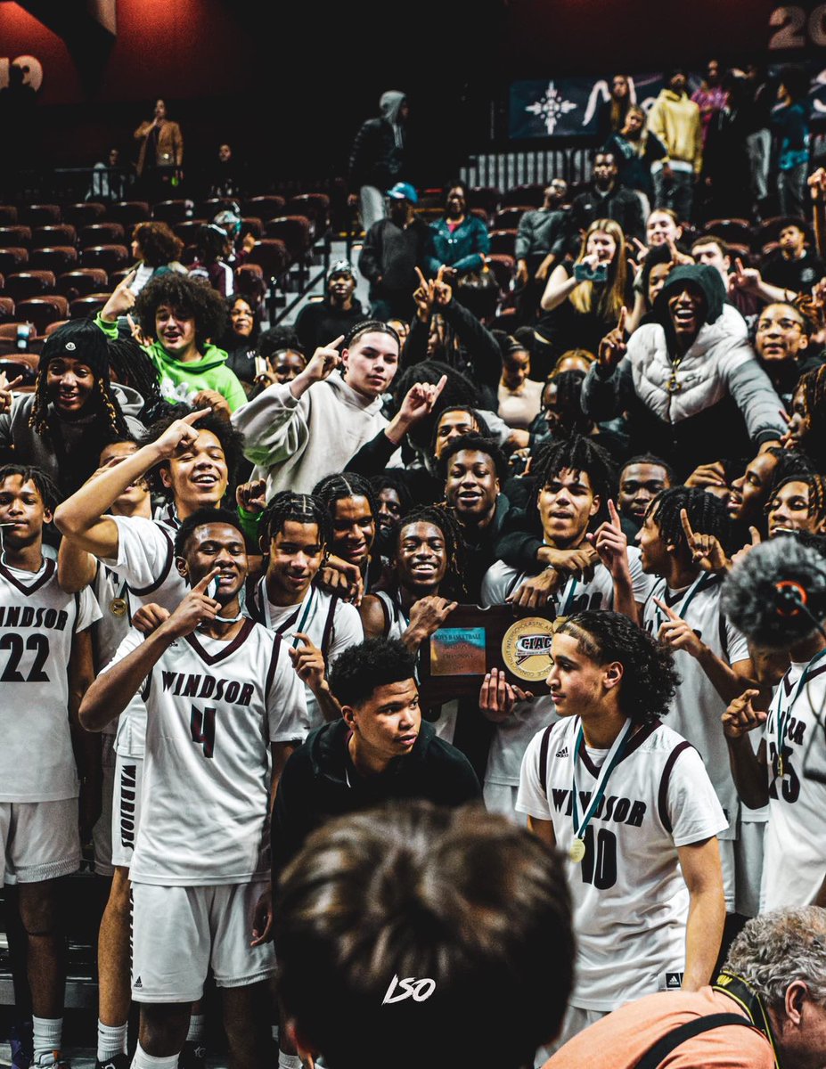 dream season come true 🤞🏾💍 17 points ,  7 assists , 5 rebounds ( averages throughout the year ) would love too thank my family , teammates , coaches and friends who helped me accomplish my journey #23 is out for now but the story continue ❤️ <a href="/ciacsports/">CIAC Sports</a>  <a href="/NERRHoops/">New England Recruiting Report NERRHoops</a> <a href="/RecruitsNE/">Recruits New England</a>