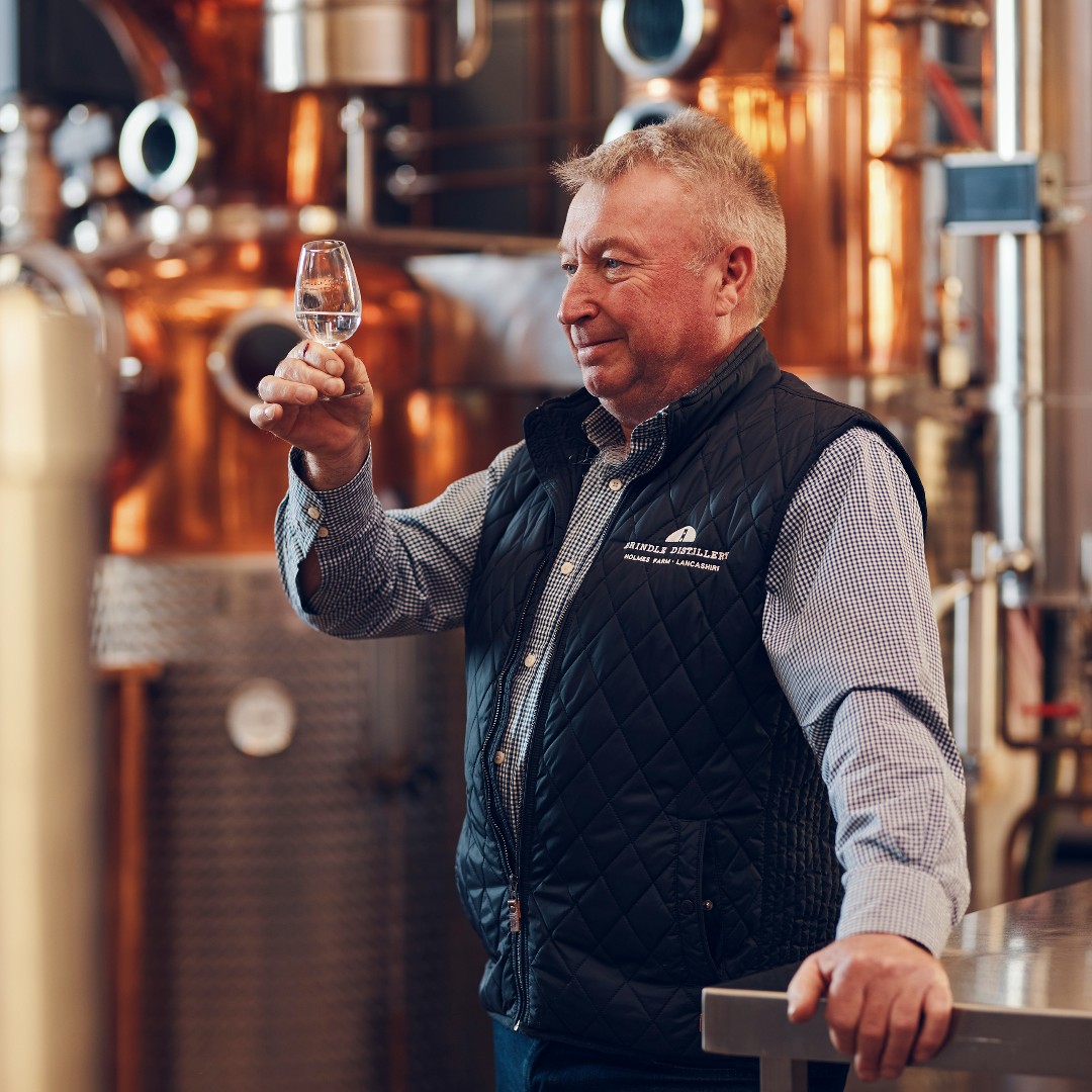CuckooGin's tweet photo. ✨ Signature: the OG and the ultimate favourite. This London Dry Gin is not your average sip - we've taken it to new heights with our Fresh Spring Water. 

https://t.co/1W7oMhYejV

 #SignatureGin #CraftedWithPride 💫🍸💧 https://t.co/LXW89LHb9T