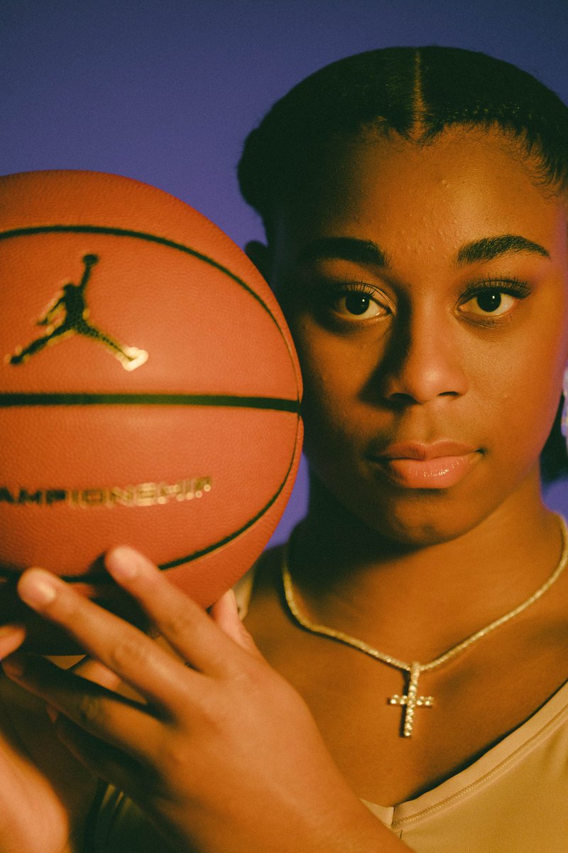 znagy20's tweet photo. #LSU’s current squad has the chance to go down as one of the most influential teams in the history of the sport.

Shoe deal after shoe deal.

- Angel Reese: Reebok
- Hailey Van Lith: Adidas
- Flau’Jae Johnson: Puma
- Mikaylah Williams: Jordan

All eyes remain on the Tigers. https://t.co/maQ3tUgbaJ