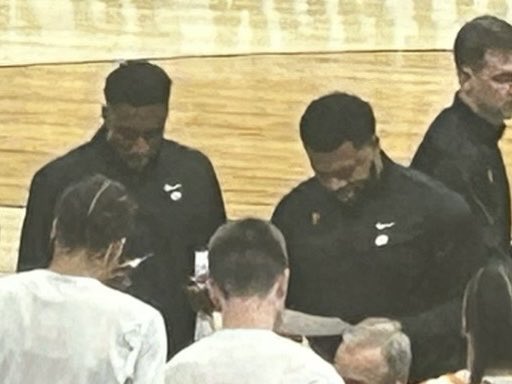 AKbasketball's tweet photo. #DavidKasanganay spotted in the wild! Congrats Dave!! Tennessee gets a win last night in Round 1 of March Madness at Spectrum Center #KnightForLife #AKBasketball #TCC #GBO @DKasanganay10 @Vol_Hoops https://t.co/WoQqeY1WaL