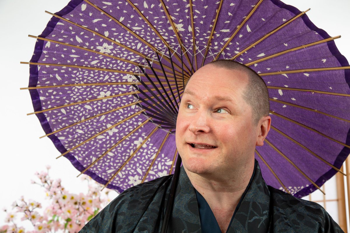 ljigirisu's tweet photo. Let's have a Friday photo 📸
#photo
#friday
#japanesephoto
#rothreedphotography
#snakeeyeumbrella
#japanesesinger
#ljenglish https://t.co/2AtQTXGFhm