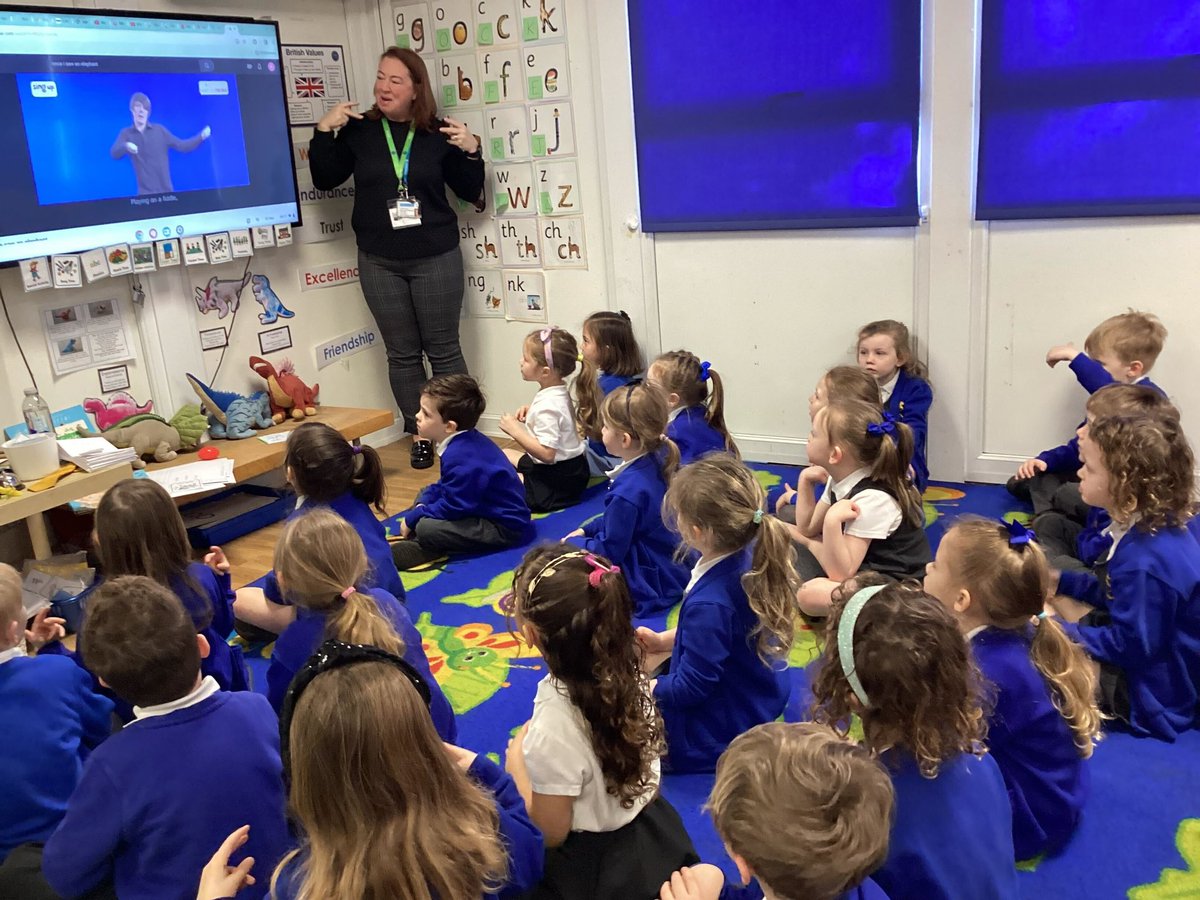 ShoresideRec's tweet photo. Thank you @seftoncouncil for our session on BSL! We really enjoyed it! #BSLWeek @Shoreside1234 @MrPowerREMAT @MissKnipeREMAT https://t.co/S5S9kRWrLA