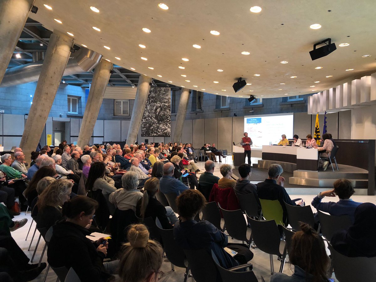 VGeerinckx's tweet photo. Gisteren alweer een interessant debat over ouderen. 🔝
Goede oplossingen vinden voor onze ouderen is extreem belangrijk. Oplossingen die onze ouderen soigneren en tegelijk geen te grote lasten leggen op de schouders onze jongeren. 👌 https://t.co/sW7s4UNPkf