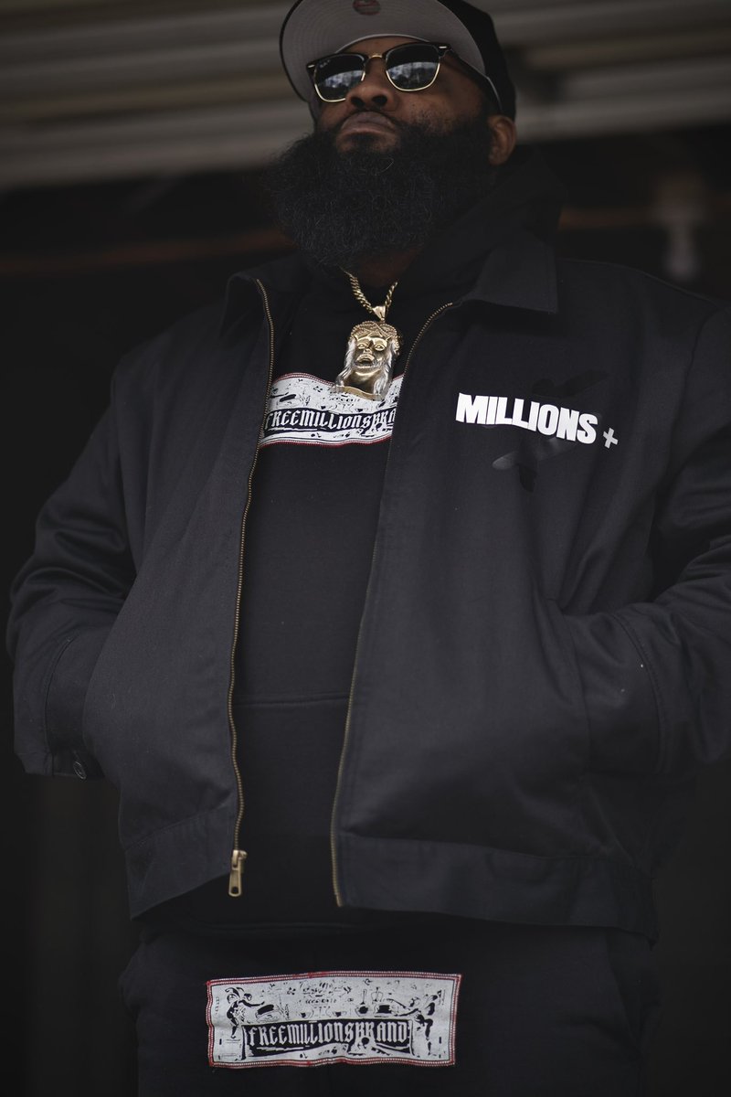 RonelOhhWell's tweet photo. #FreeMillions https://t.co/BWVELAq56A