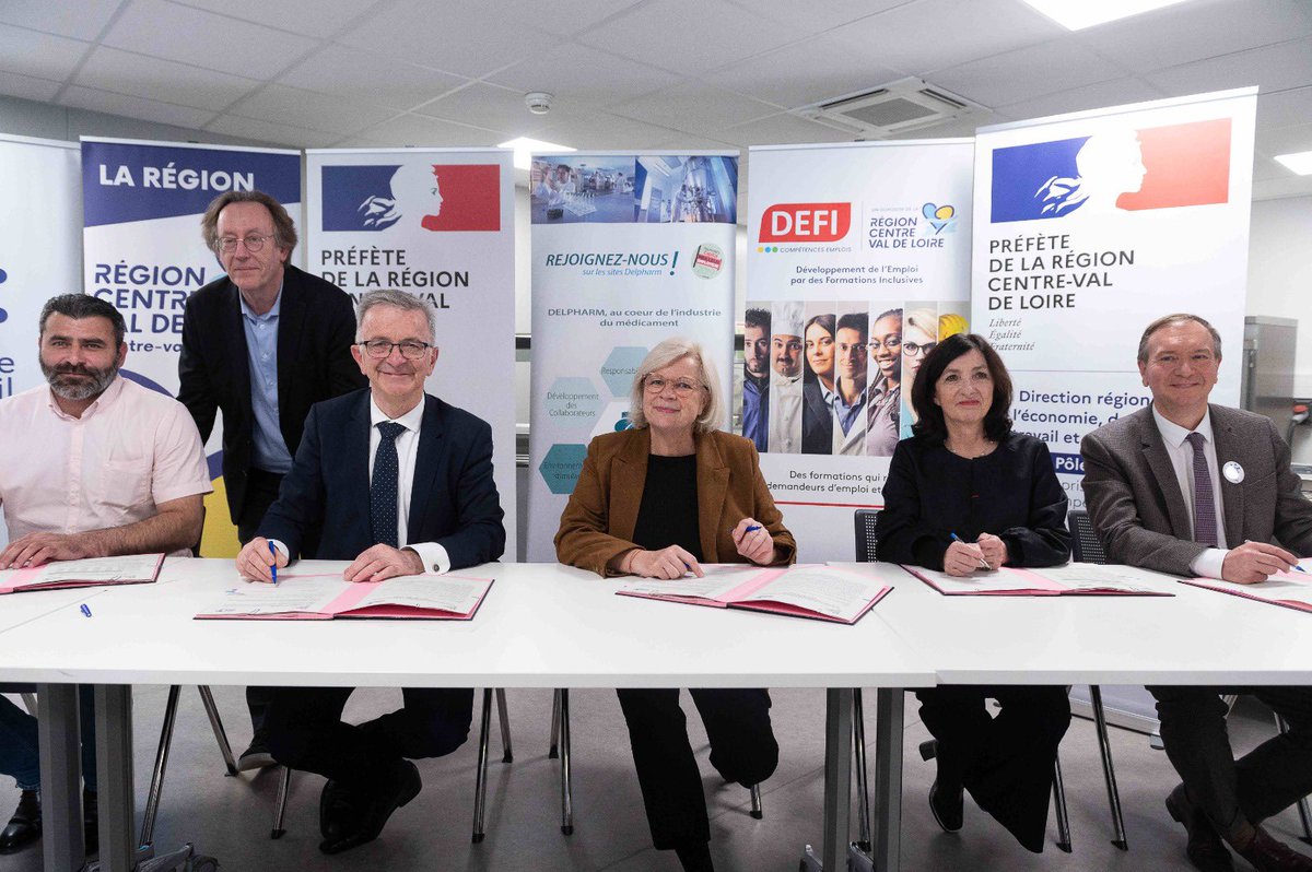 Grand-Est le mois dernier, Centre-Val de Loire aujourd'hui. Nos investissements pour l'emploi et la formation se poursuivent territoire par territoire.

J'ai eu le plaisir de signer le pacte régional d'investissement dans les compétences 2024-2027 dans l'entreprise DELPHARM. 51
