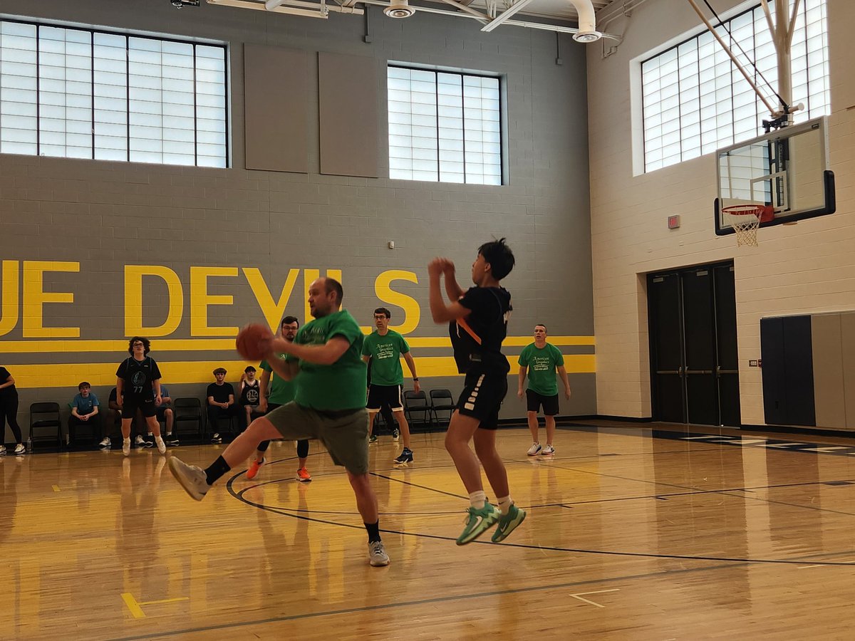MrsMoyeTMS's tweet photo. Half time at the @TallmadgeMiddle  student vs staff basketball game. 19-32 teachers are winning!!! https://t.co/5nW45EfHjJ