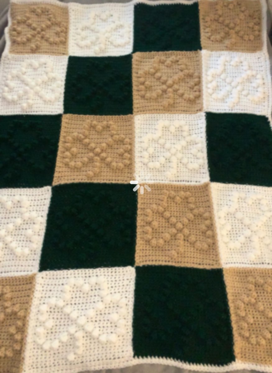 Throw size ☘️ throw 42X58 It came out gorgeous! #shamrock #crochet #throwblanket #handmade #madewithlove