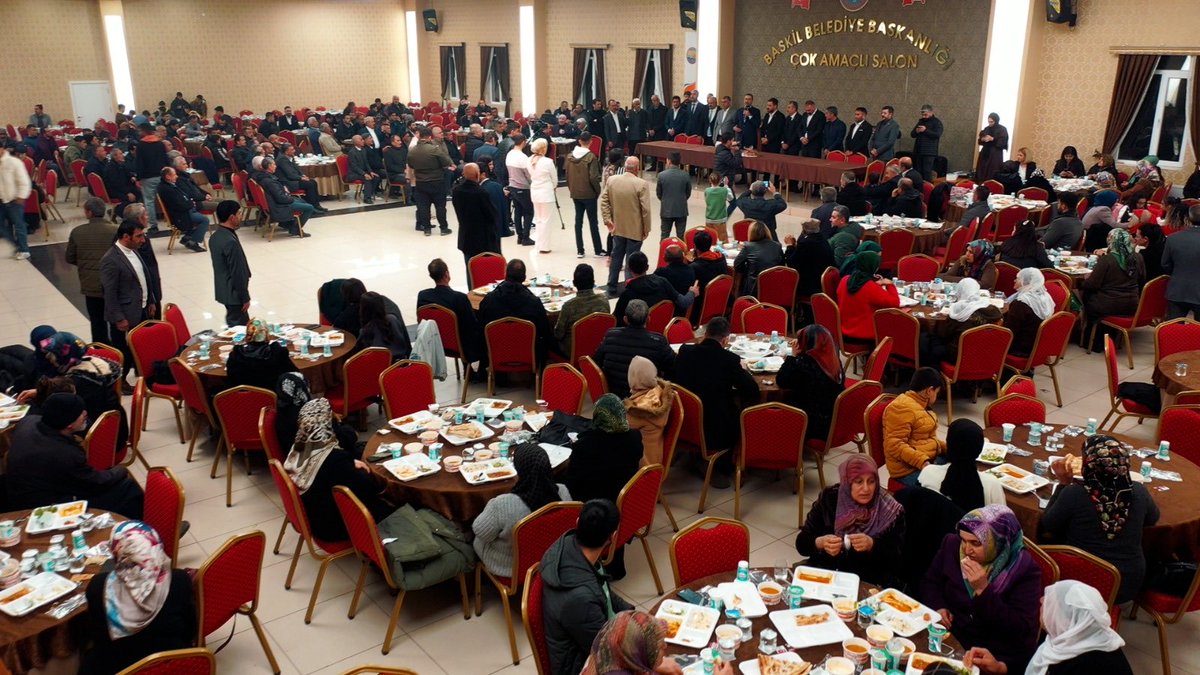 Büyük, küçük, kadın, erkek demeden yediden yetmişe tüm hemşehrilerimizin umutlarını ve desteklerini boşa çıkarmayacağız. Baskilimizin parlak geleceğini birlikte inşa edeceğiz. Baskil Belediye Başkanımız Tuncer Turus olacak… 
Baskil’e üç hilal çok yakışacak…