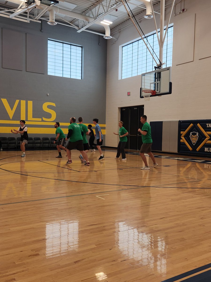 MrsMoyeTMS's tweet photo. Half time at the @TallmadgeMiddle  student vs staff basketball game. 19-32 teachers are winning!!! https://t.co/5nW45EfHjJ