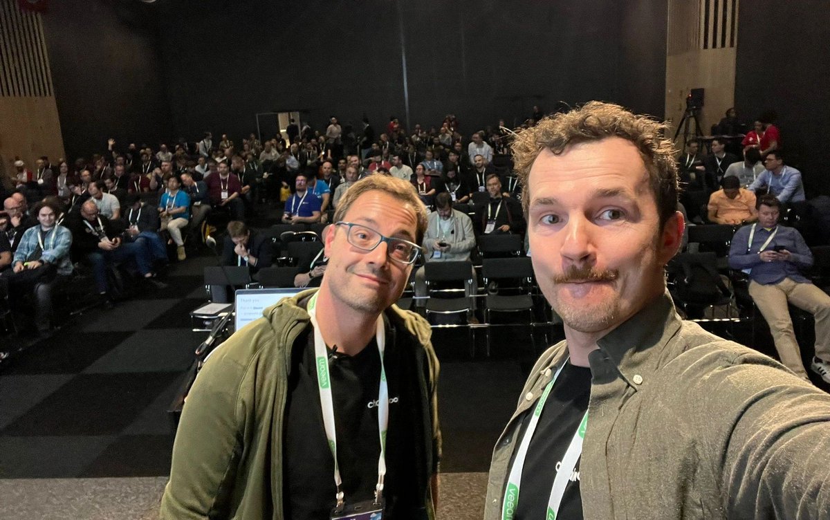 Thanks to everyone who came to our talk at 3PM on Friday at @KubeCon_ The recording is not up yet, but in the meantime, check out our project and send feedback and comments! github.com/chainloop-dev/…