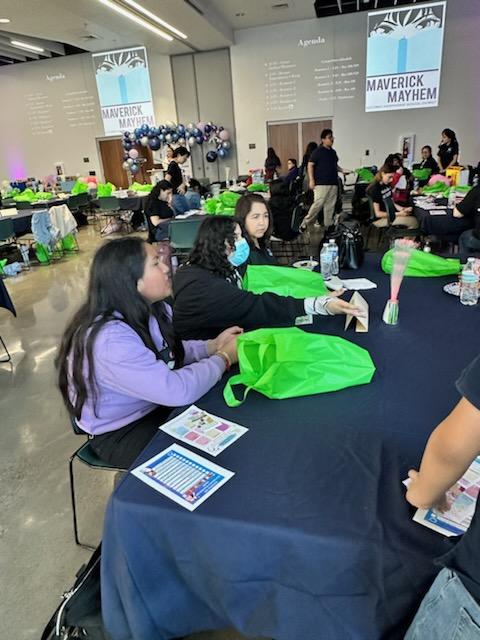 LMartinez_PHE's tweet photo. Comic Chaos are participating in the Maverick Mayham!!! Enjoy and have fun stalions!!πππ #PrideInEveryStride
#ExcellenceForAll
#TeamSISD
#Slider_Middle
#SISDMavericks https://t.co/12pzV5cJmv
