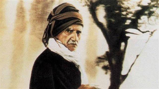 Tüm dünyasının küçücük bir sepete sığdıran ve ömrünü Kur'an'a hizmete ve Müslümanların selametine harcayan Üstad Bediüzzaman Said Nursi hazretlerinin vefatının sene-yi devriyesi bugün. 

Ruhun şad olsun Aziz üstad! Mevla seni Habib-i Zişan'ına komşu eylesin, amin.