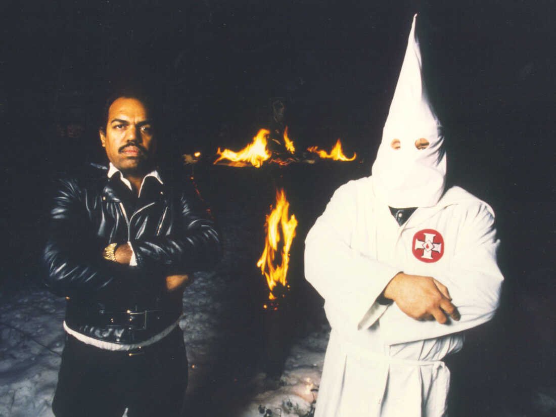 During the 1980s, blues musician Daryl Davis embarked on a journey to understand the Ku Klux Klan. 

To achieve this, he began forming friendships with Klan members at their rallies and even became a part of an all-white country band.

Over time, Davis crossed paths with Imperial