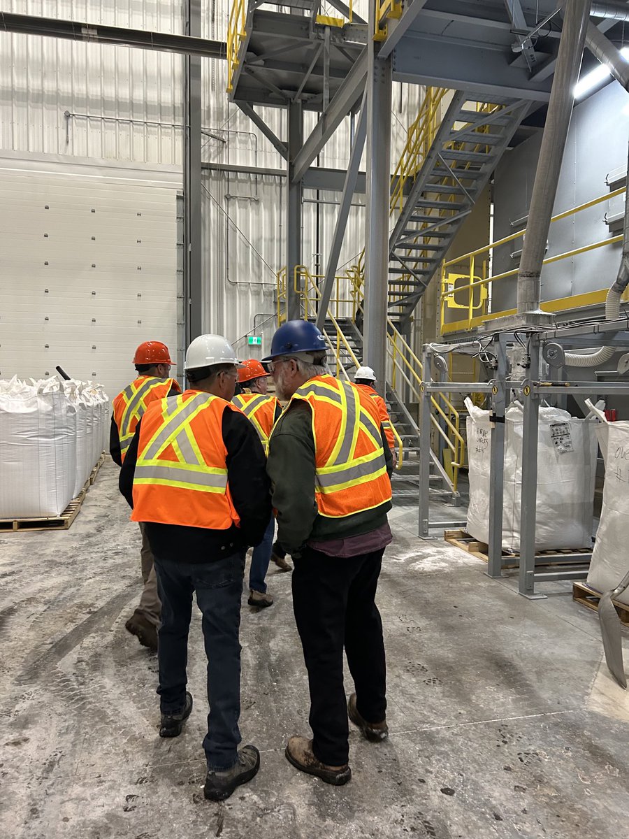 Enjoyed having Pioneer agency Croptech and their customers visit #CRFAgritech today. Thanks Phil Emmott and Corteva for making the trip. #PurYield #ControlledReleaseFertilizer #NutrientUseEfficiency