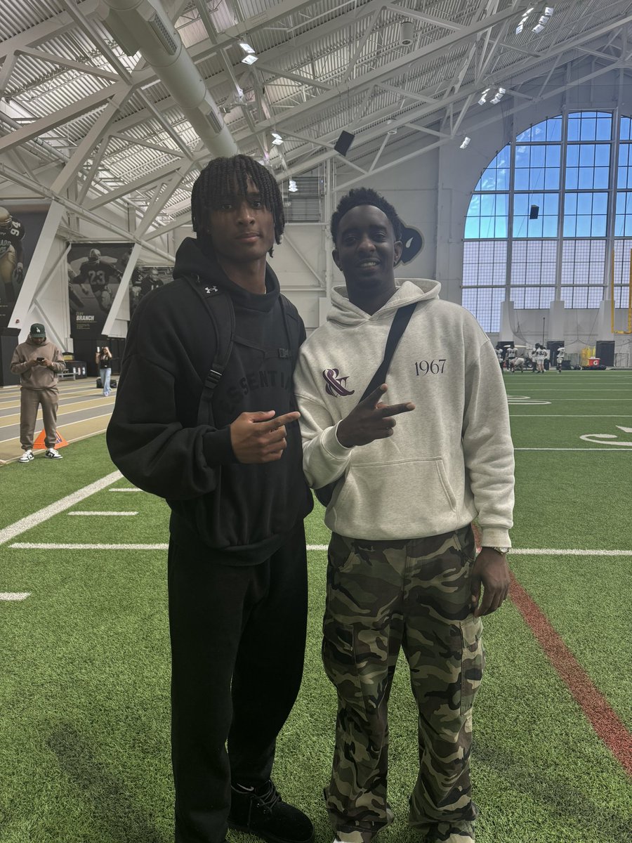 Thank you Boulder for the hospitality!🦬 🏔️Great visit, even better football talks. @DeionSanders @CoachJPhillJSU @iamdesibanks shout out to unc @Coach2Bless for always rocking with me💪🏾