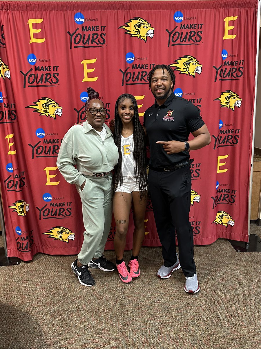 After a great visit at Emmanuel College, I’m blessed to receive an offer!! 💛 #GOLIONS