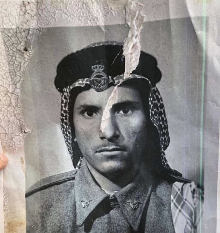majed_almhl's tweet photo. ولا تامن فروخ الداب لو عاشن وابوهن مات
يجّن الصبح بانيابٍ تنسل كنها انيابه
-

حكمة شاعر الوطن المُكرم بوسام الملك عبدالعزيز من الدرجة الاولى .. https://t.co/HGFjpm24r8