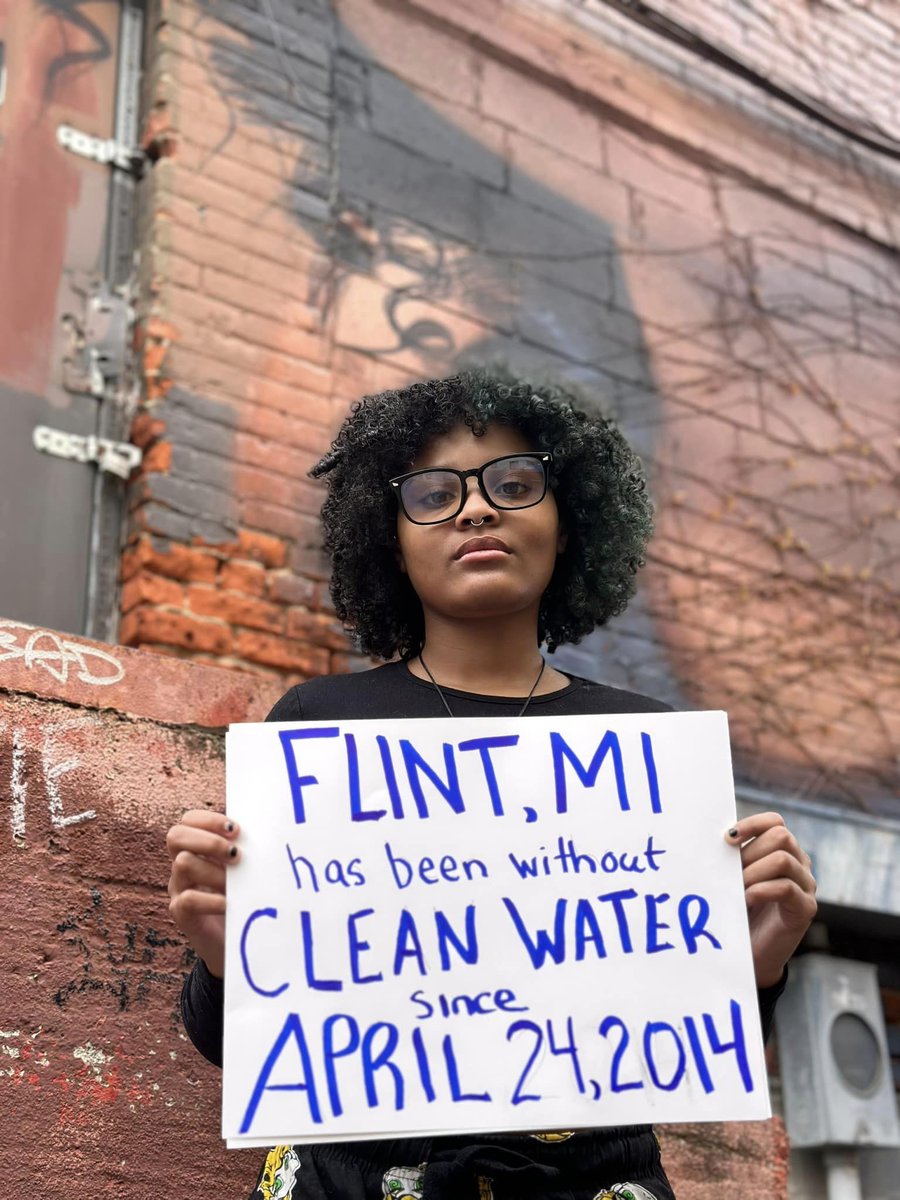 It's #WorldWaterDay! America has a water crisis! I have spent half of my life screaming about the water in Flint and all around the US. The last 5 years I've been trying to raise $1M on my filter project to bring immediate relief to those in need. bit.ly/3TNzTyx