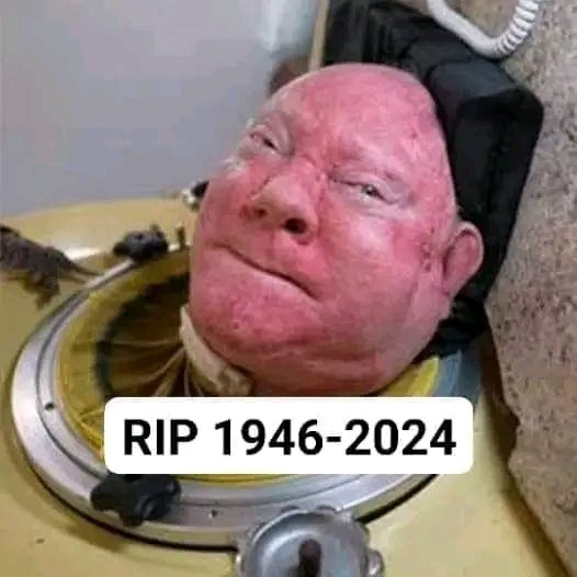 BalochAini19908's tweet photo. At 76, He has spent almost his entire life living inside a metal chamber called the "iron lung" due to a deadly lifelong disease. One of the last of his kind. Bless this man. he never gave up on life. https://t.co/5Y9JXvv4lW